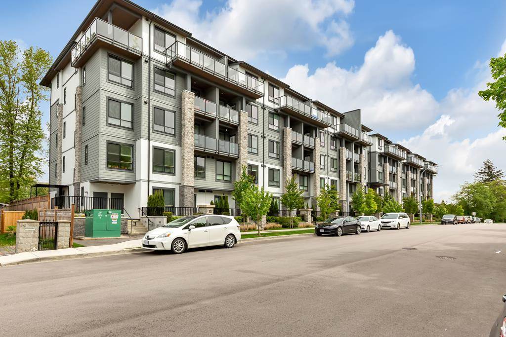 113 15351 101 Avenue in Surrey, a sold residential property